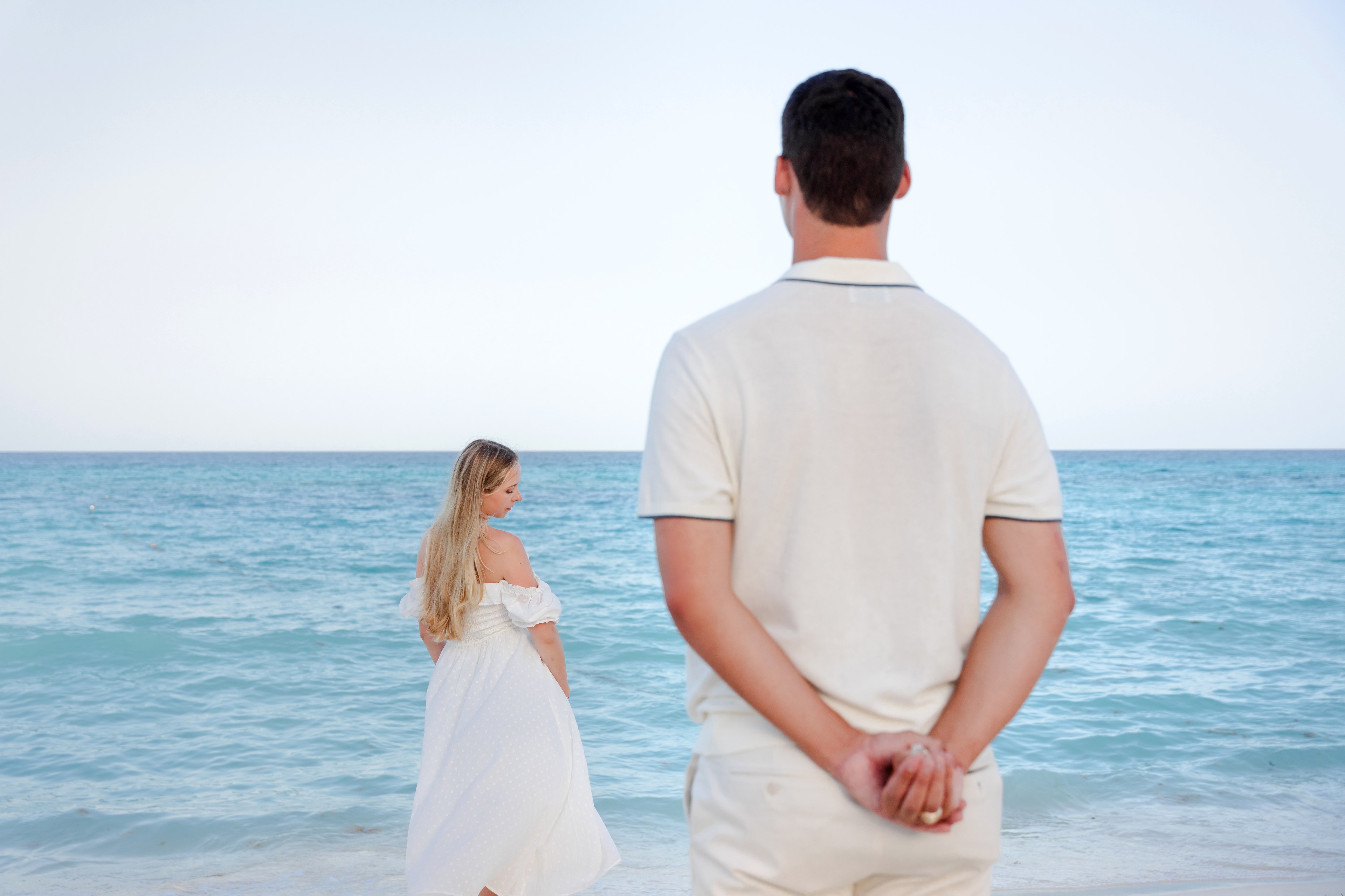 Couple silhouette at sunset Cancun