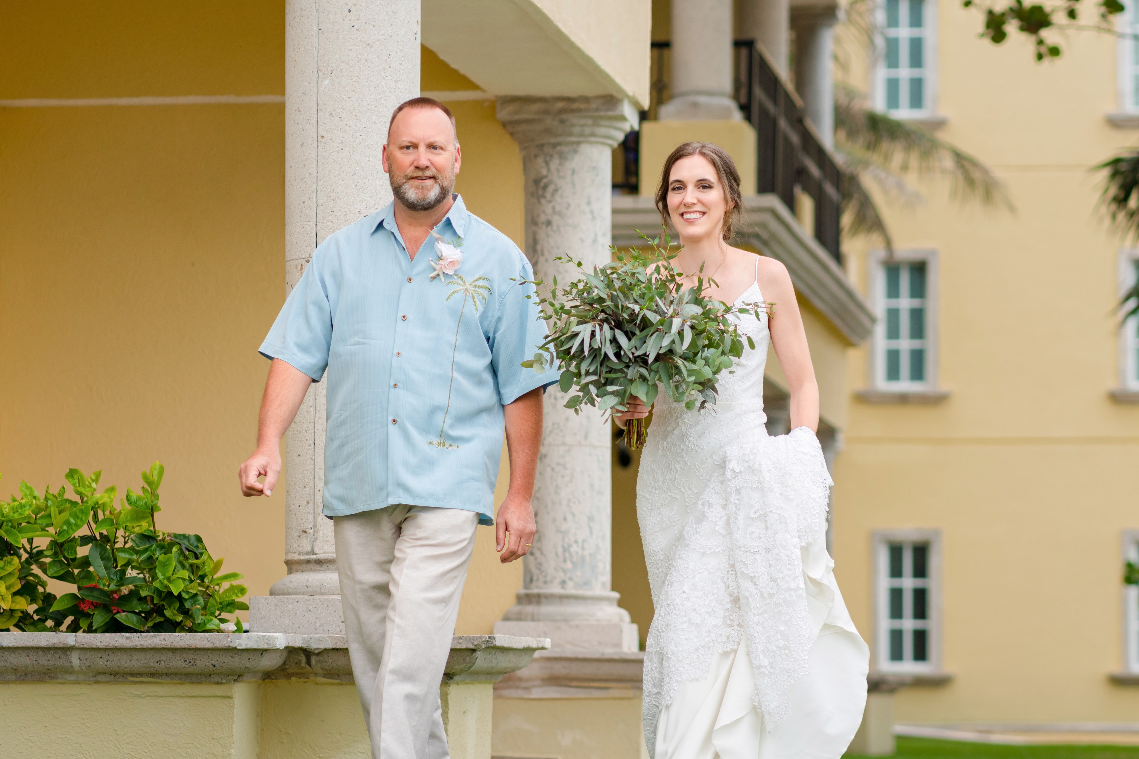 Novia en una boda de resort en <a href=