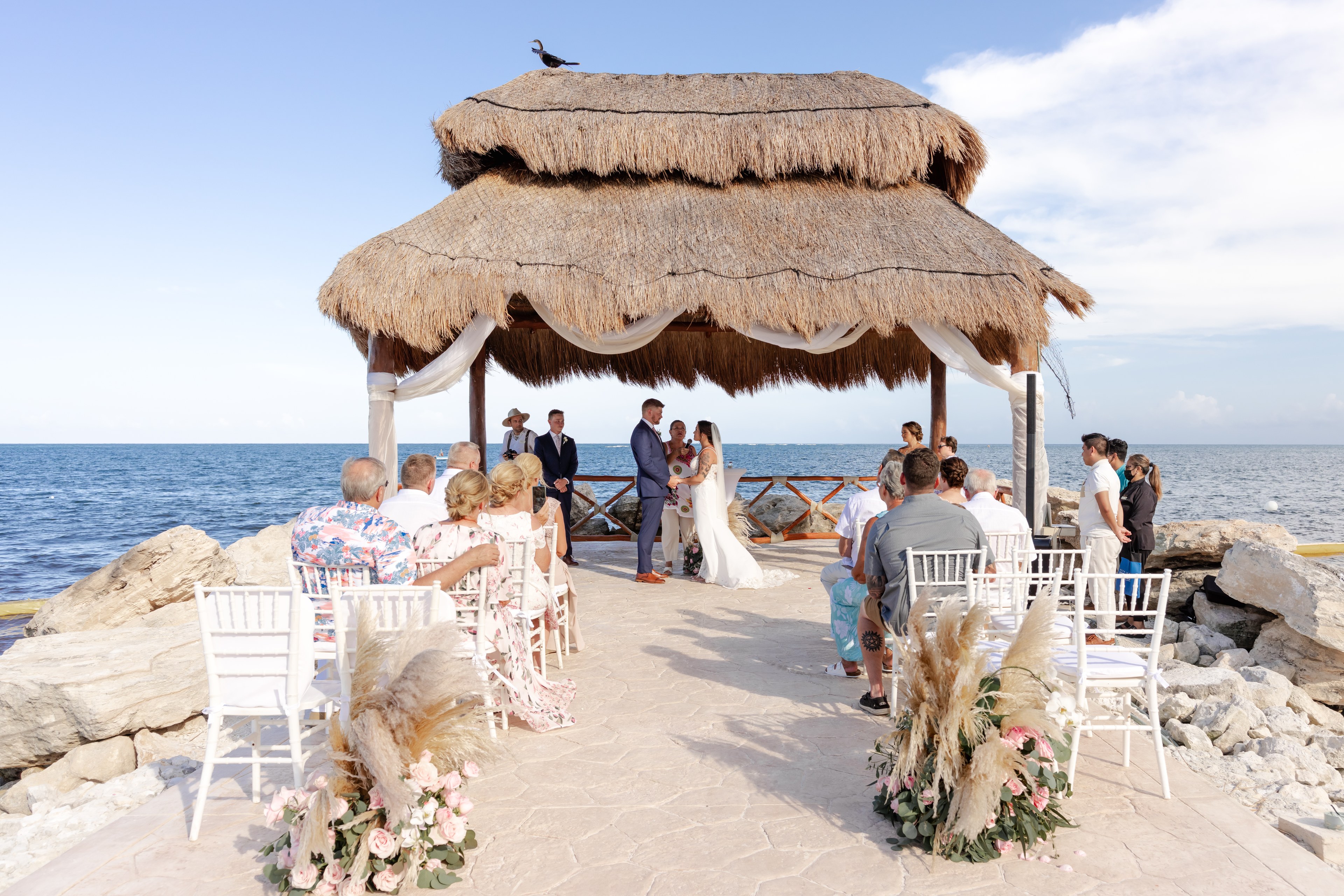 Wedding reception in Cancún photographed by IVAE Studios